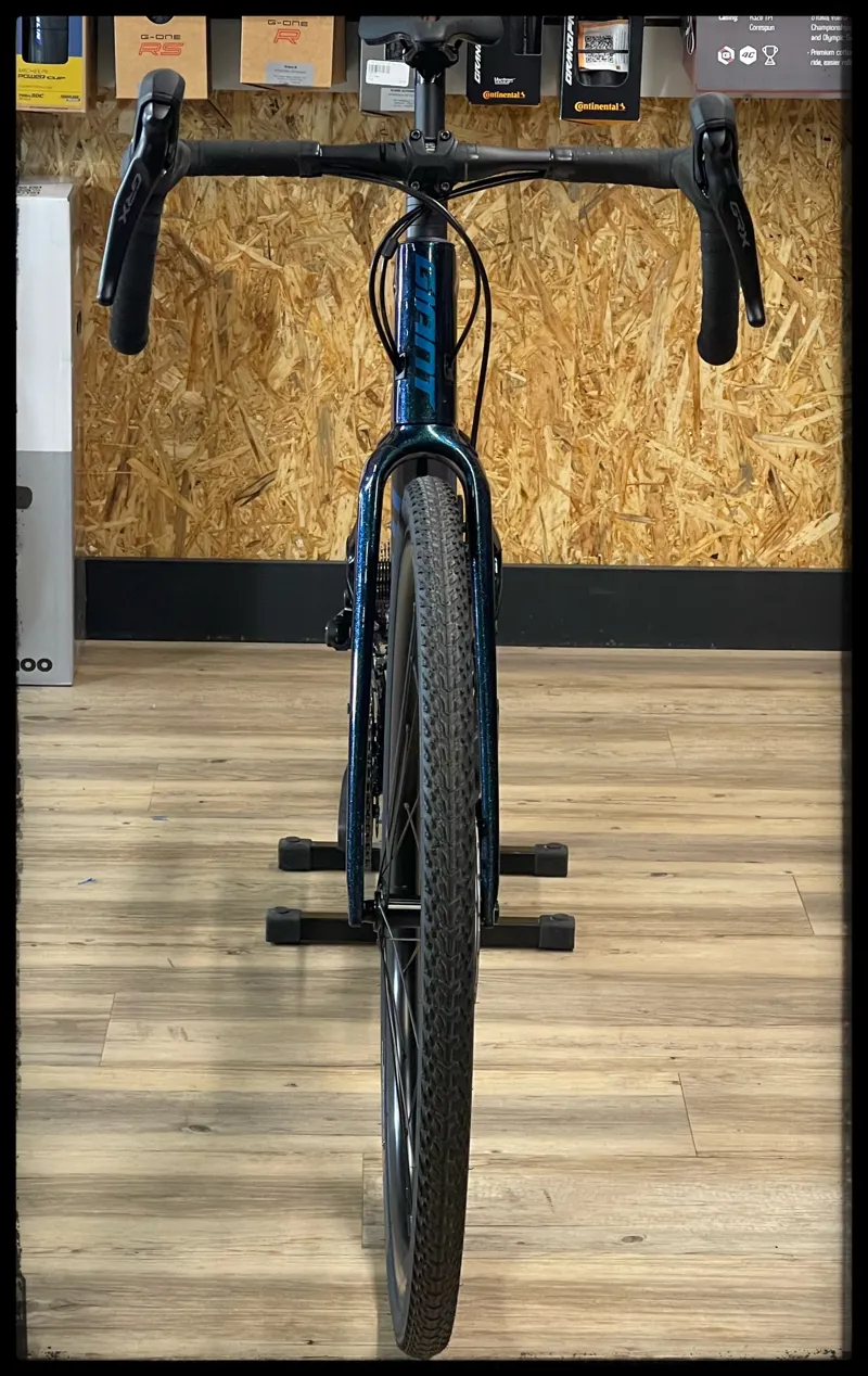 Giant Revolt Advanced 2 Medium Starry Night 2022-3